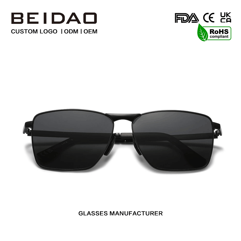 Cermin Mata Hitam Polarisasi UV400 Aloi Mewah Square