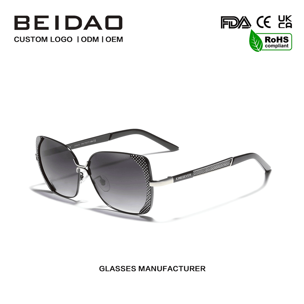 Cermin Mata Hitam Gradien Polarized Mewah untuk Wanita